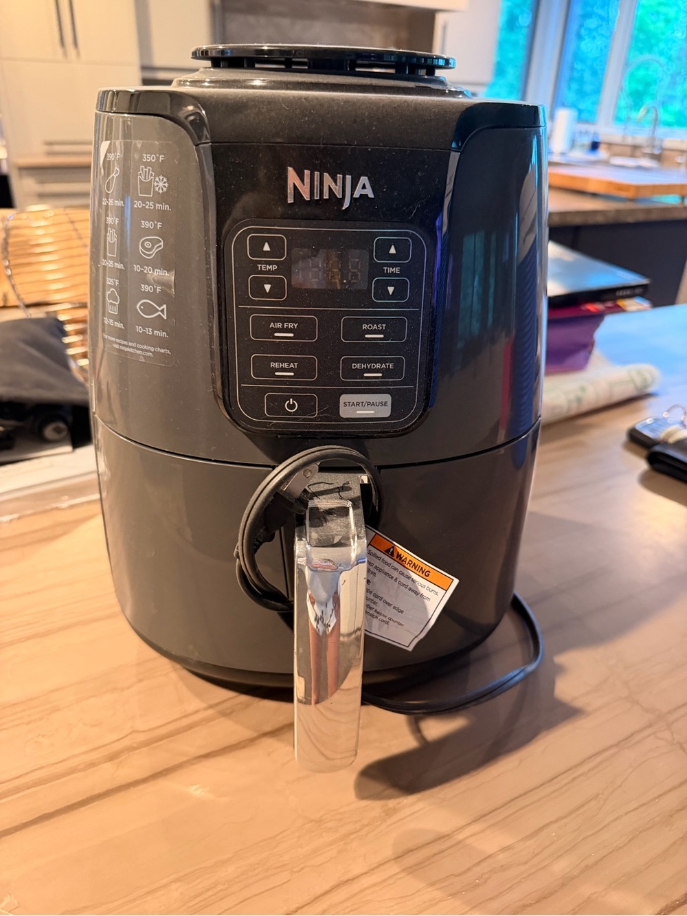 Ninja Black Digital Air Fryer with Touch Controls